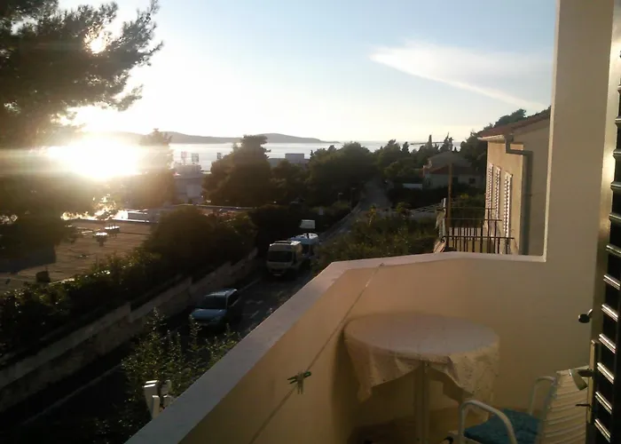 Apartments And Rooms Rogosic