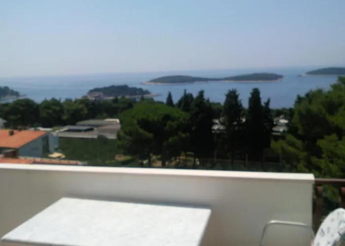 Apartments And Rooms Rogosic