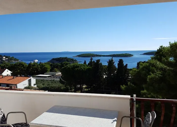 Apartments And Rooms Rogosic