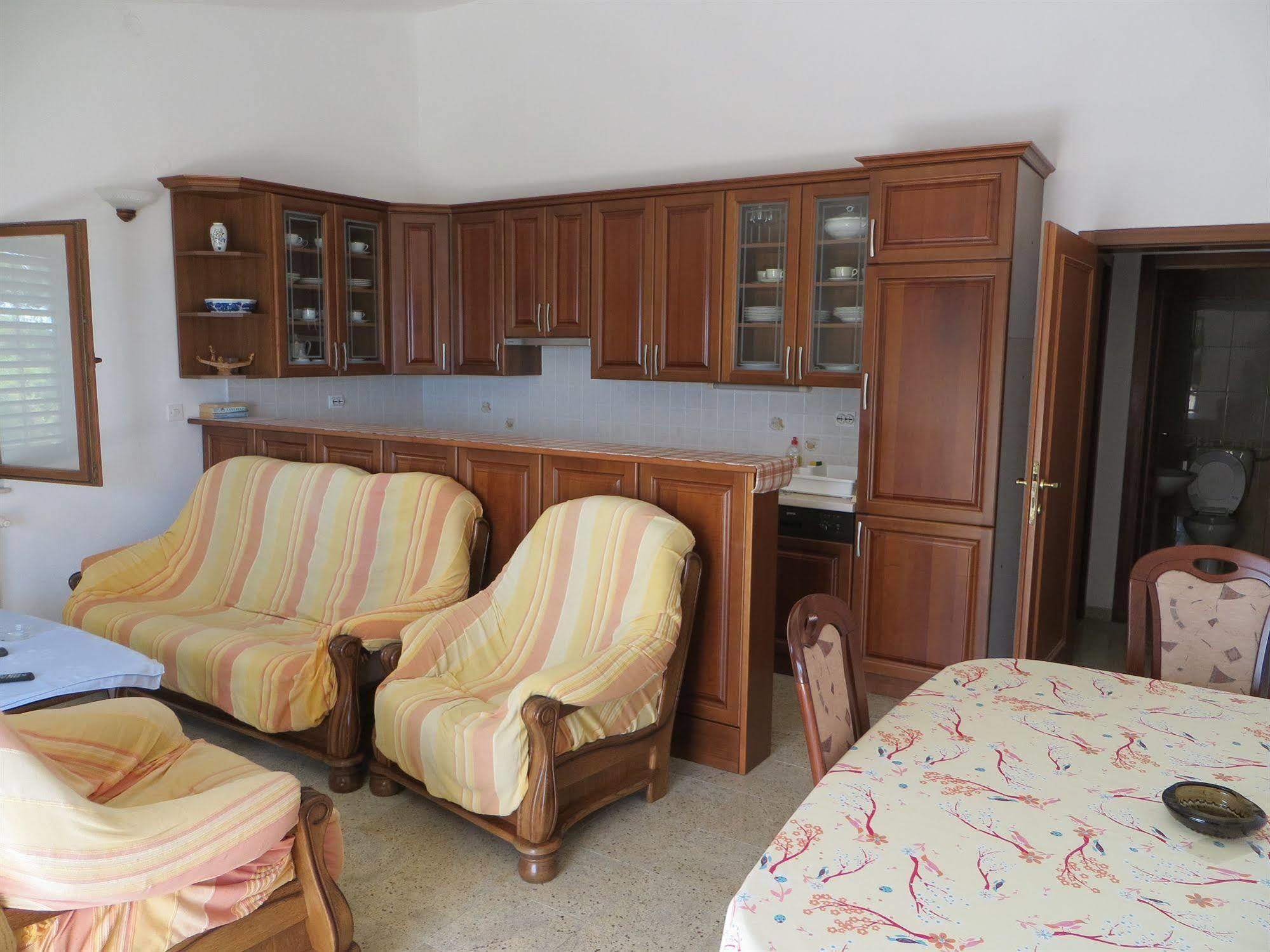 And Rogosic Apartma