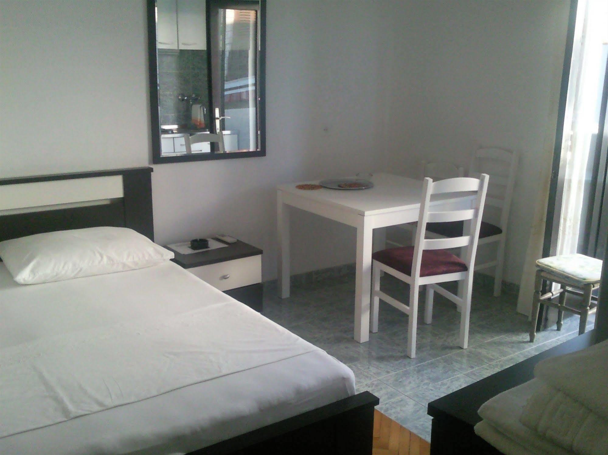Apartma And Rogosic Hvar Town