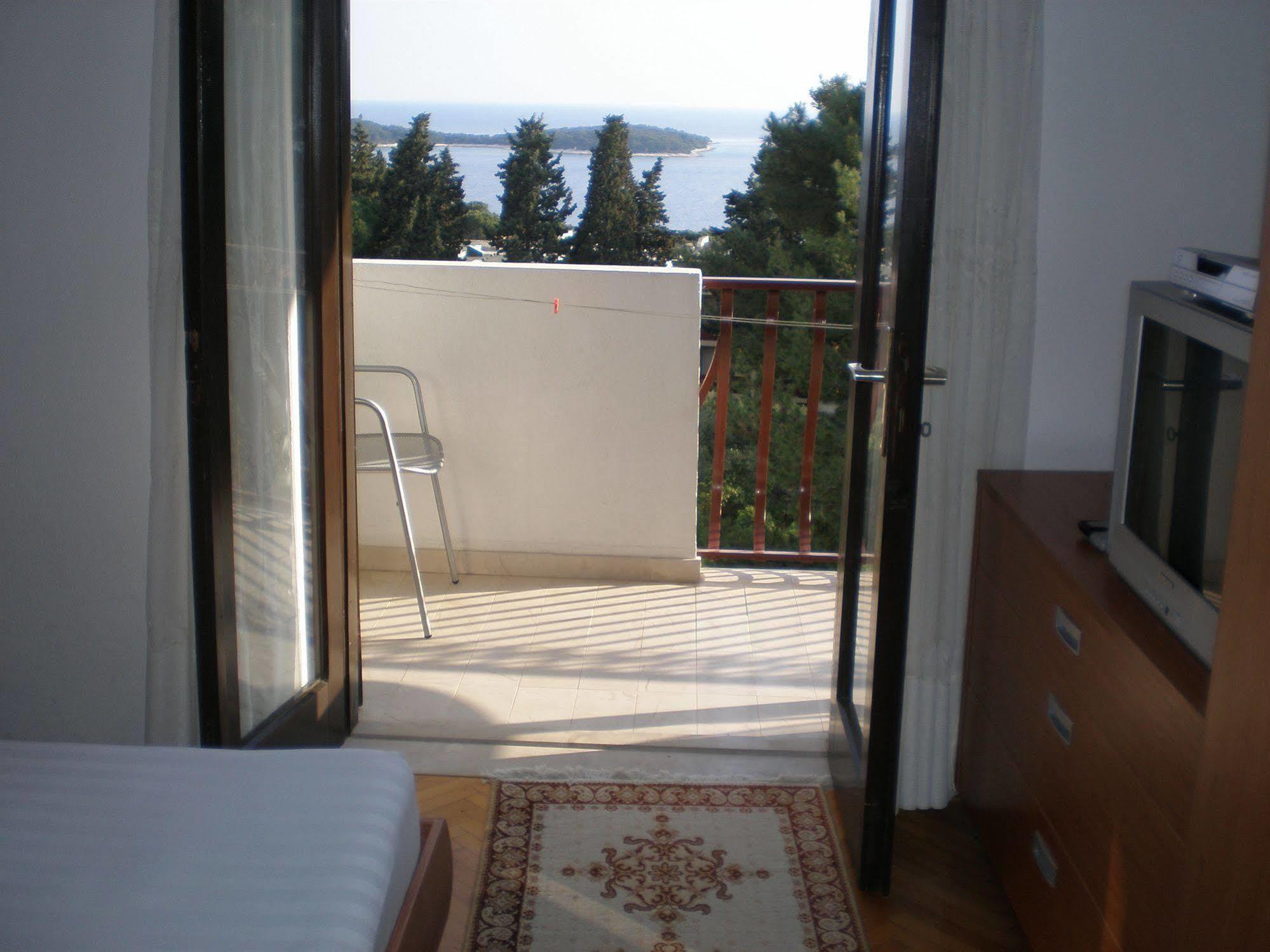 And Rogosic Apartma